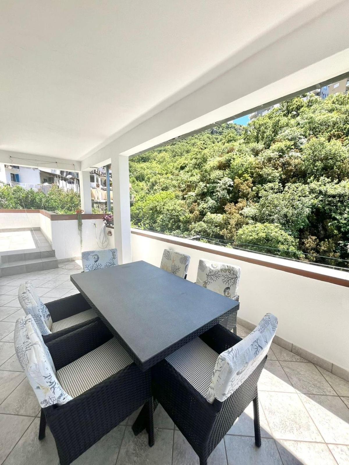 Apartments Harmonija Budva Bagian luar foto