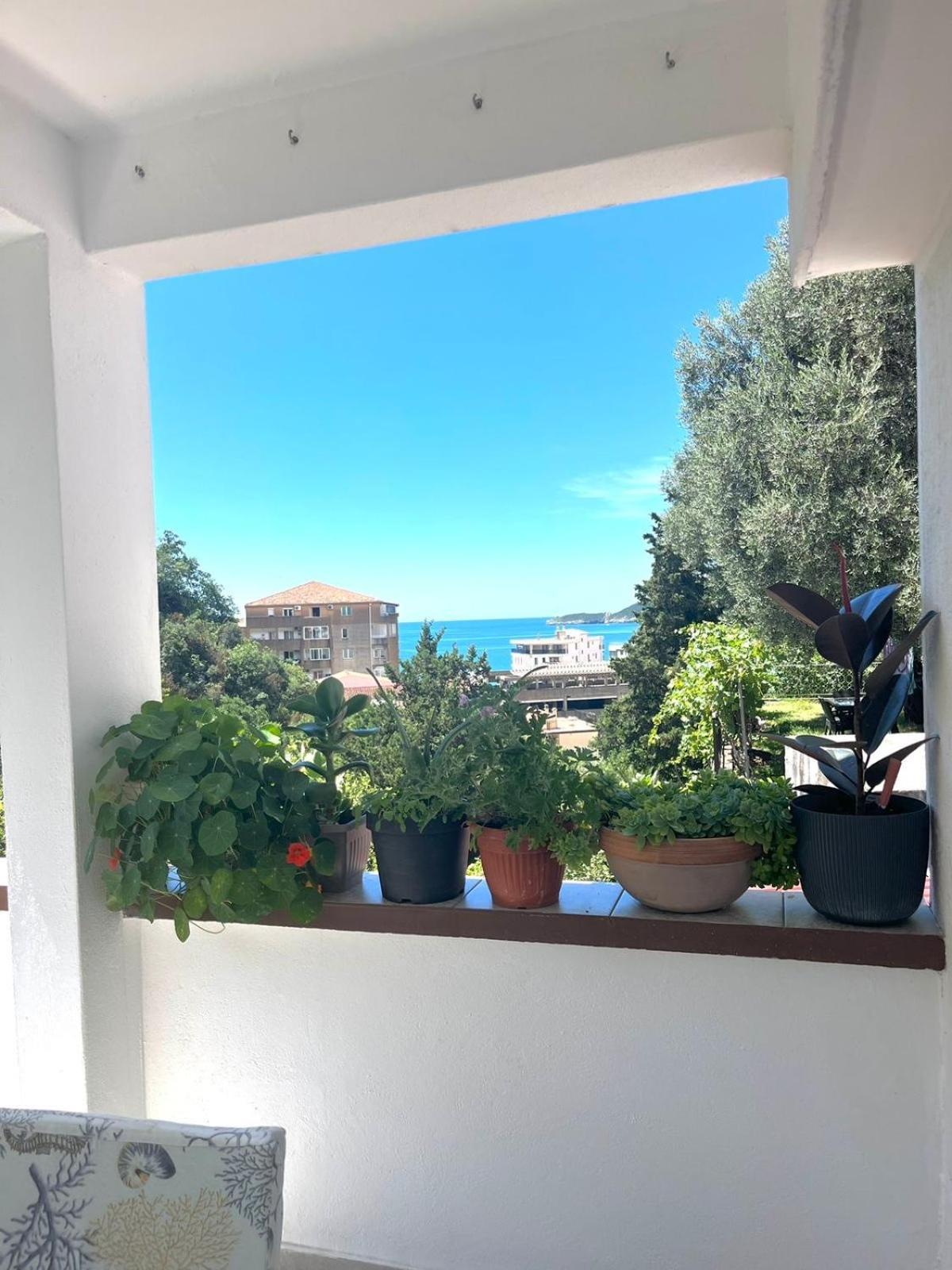 Apartments Harmonija Budva Bagian luar foto