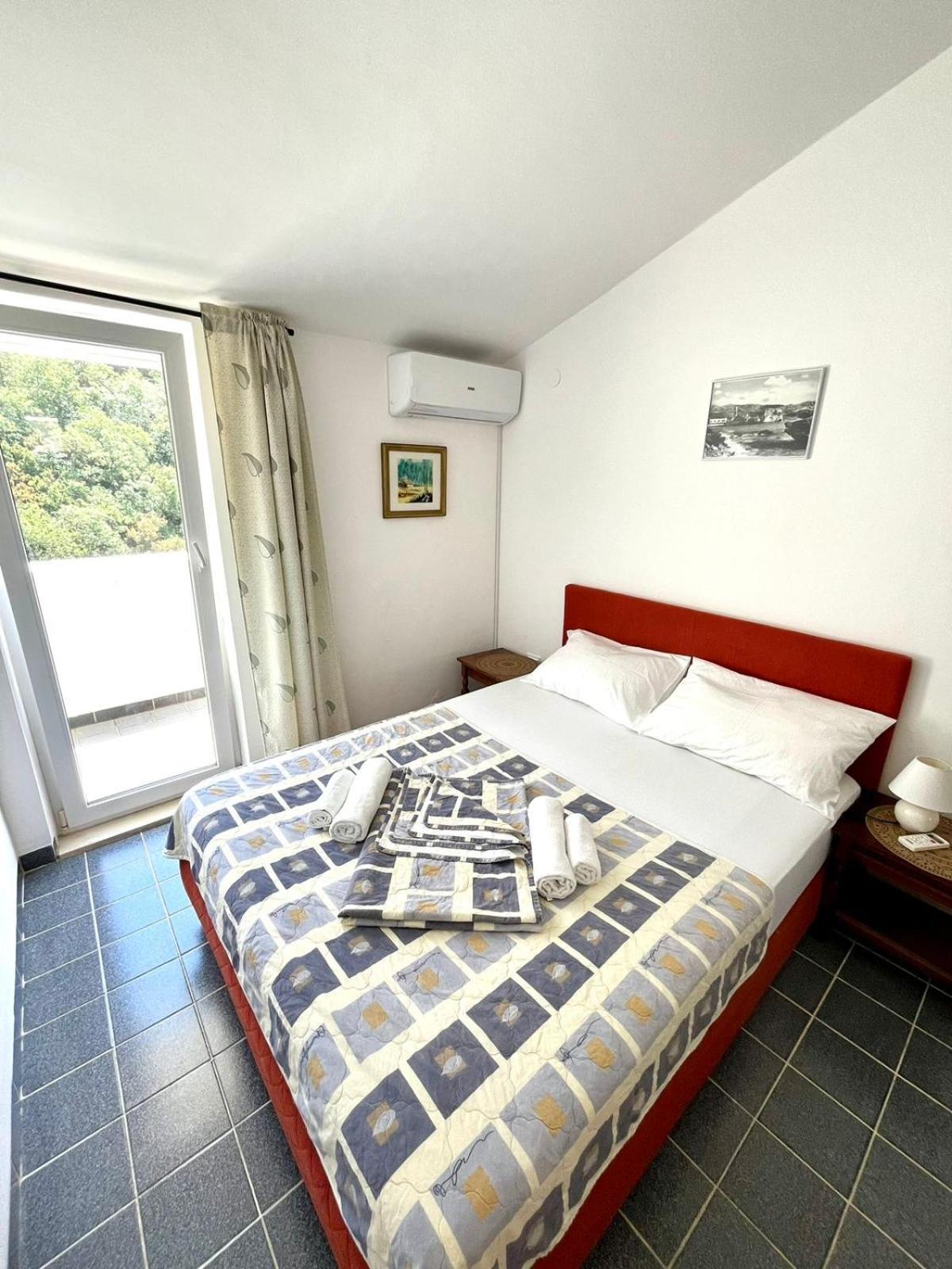 Apartments Harmonija Budva Bagian luar foto