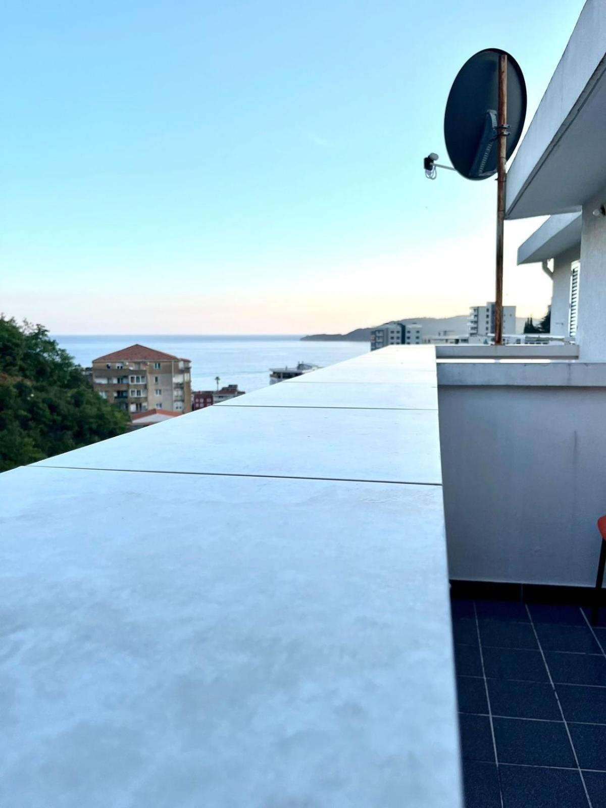 Apartments Harmonija Budva Bagian luar foto