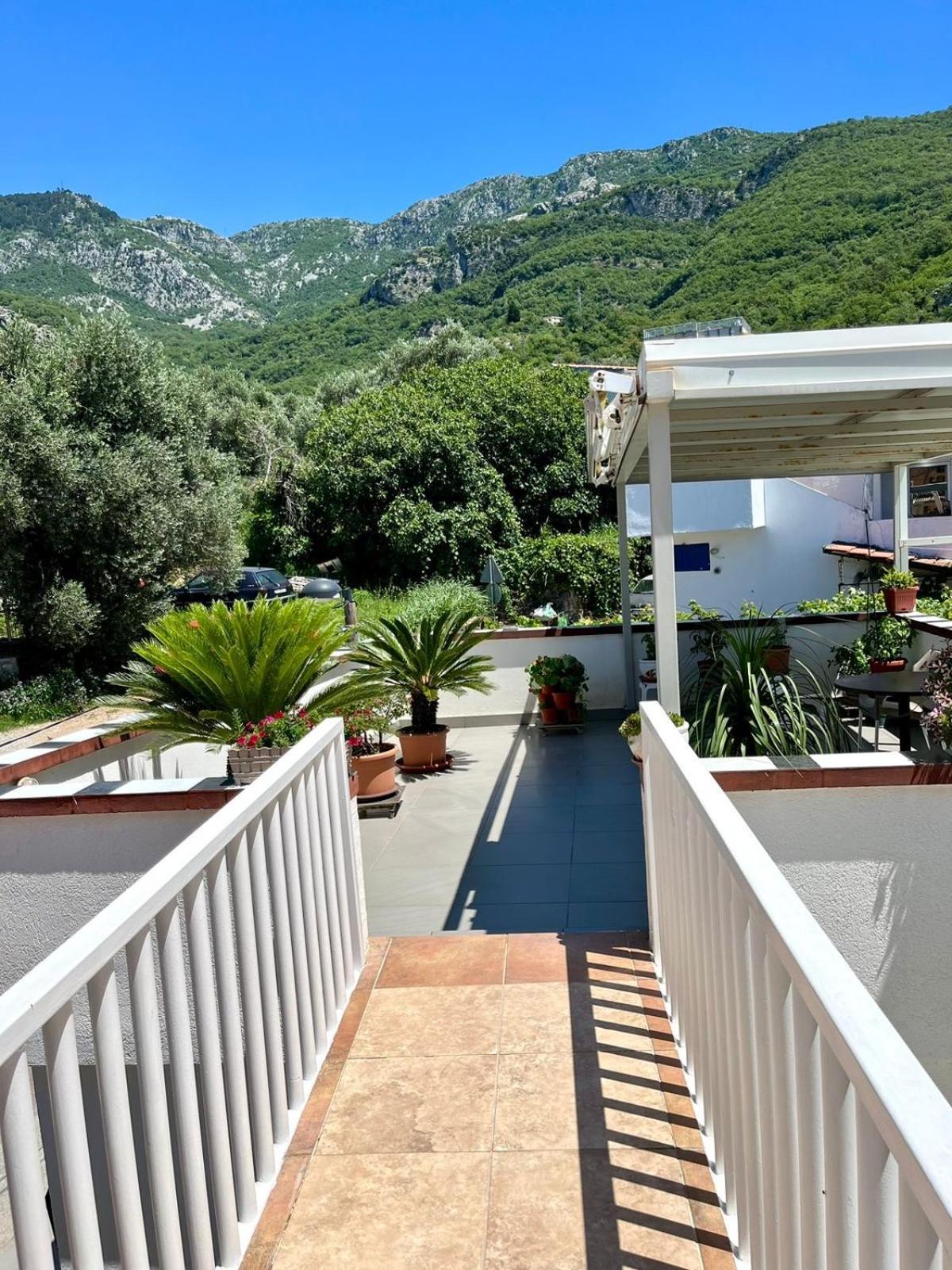 Apartments Harmonija Budva Bagian luar foto
