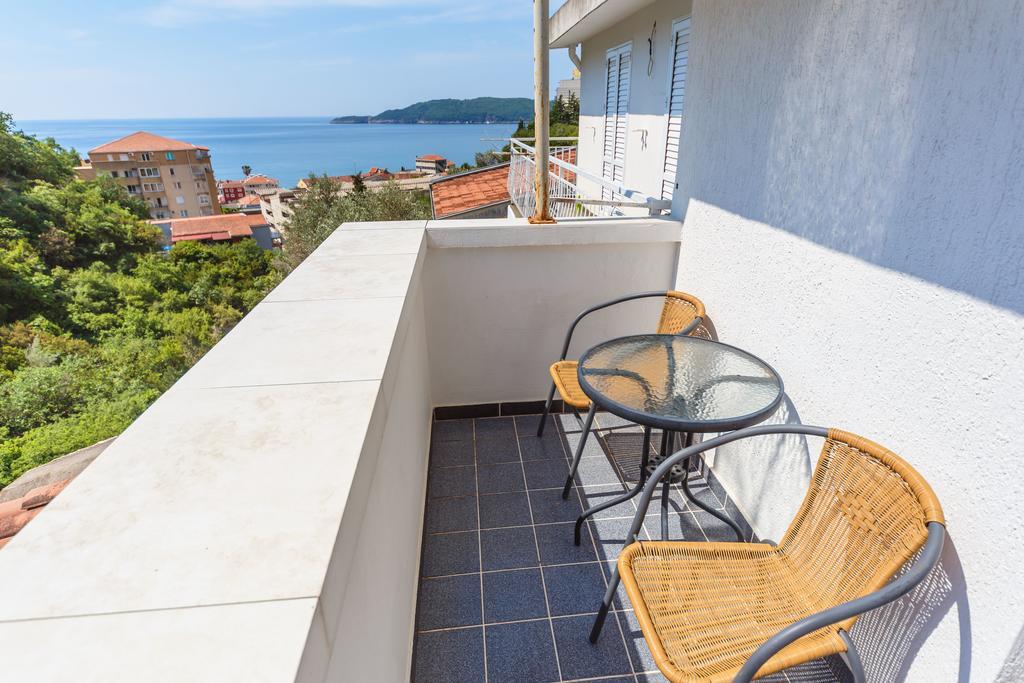 Apartments Harmonija Budva Bagian luar foto